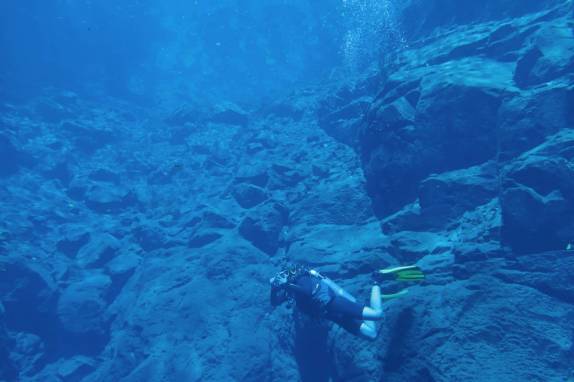 Mergulhando nas águas claríssimas da Lagoa Misteriosa, em Bonito, no Mato Grosso do Sul